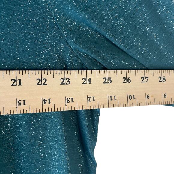 Cato Women's Plus Size 22/24 W Green Metallic Sparkle Twist Front Blouse - Picture 7 of 8